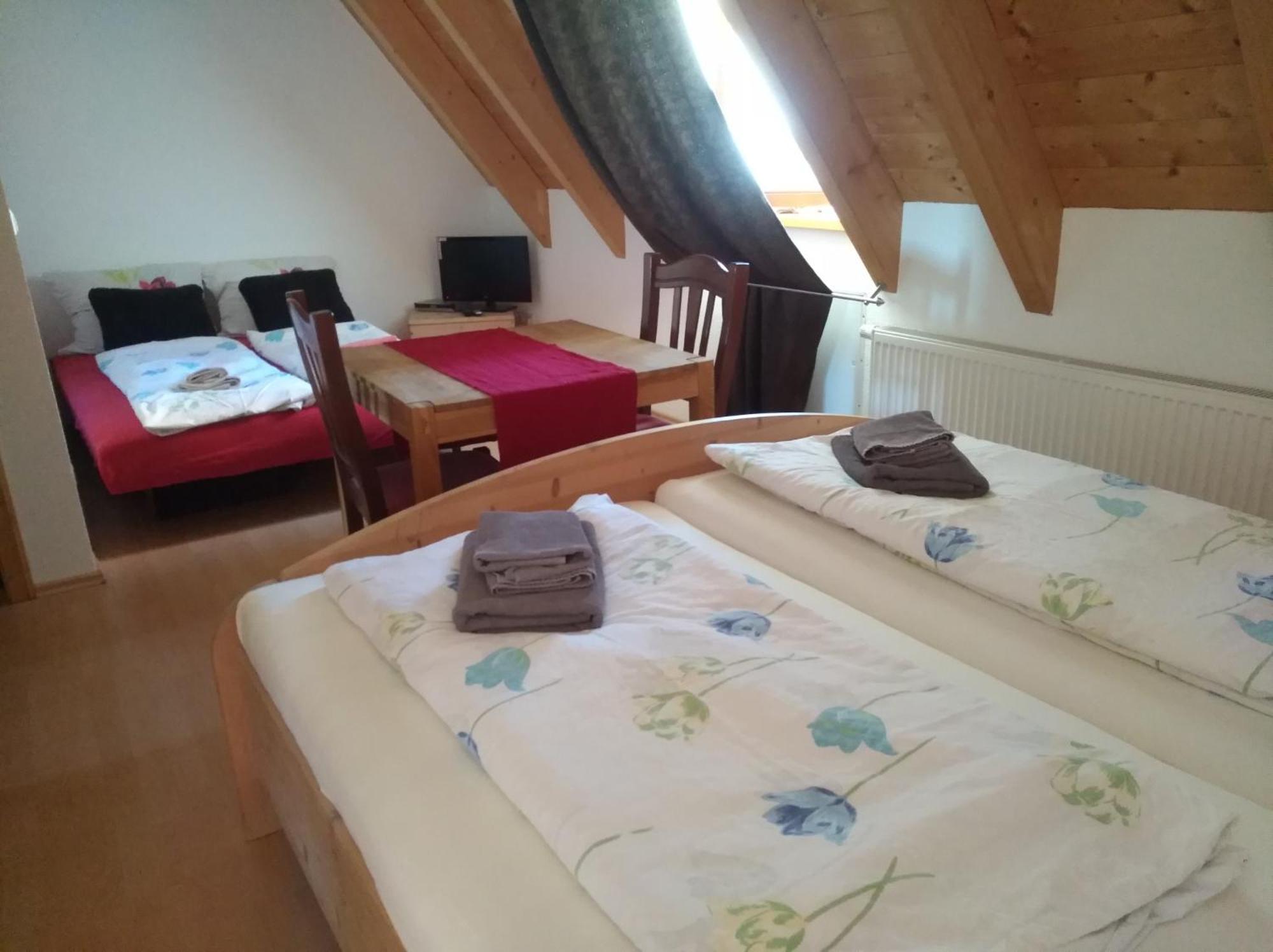 Gasthaus Dollinger Dinkelsbuehl Room photo